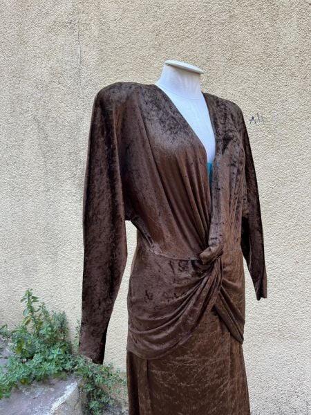 80'LER KAHVERENGİ KADİFE ELBİSE